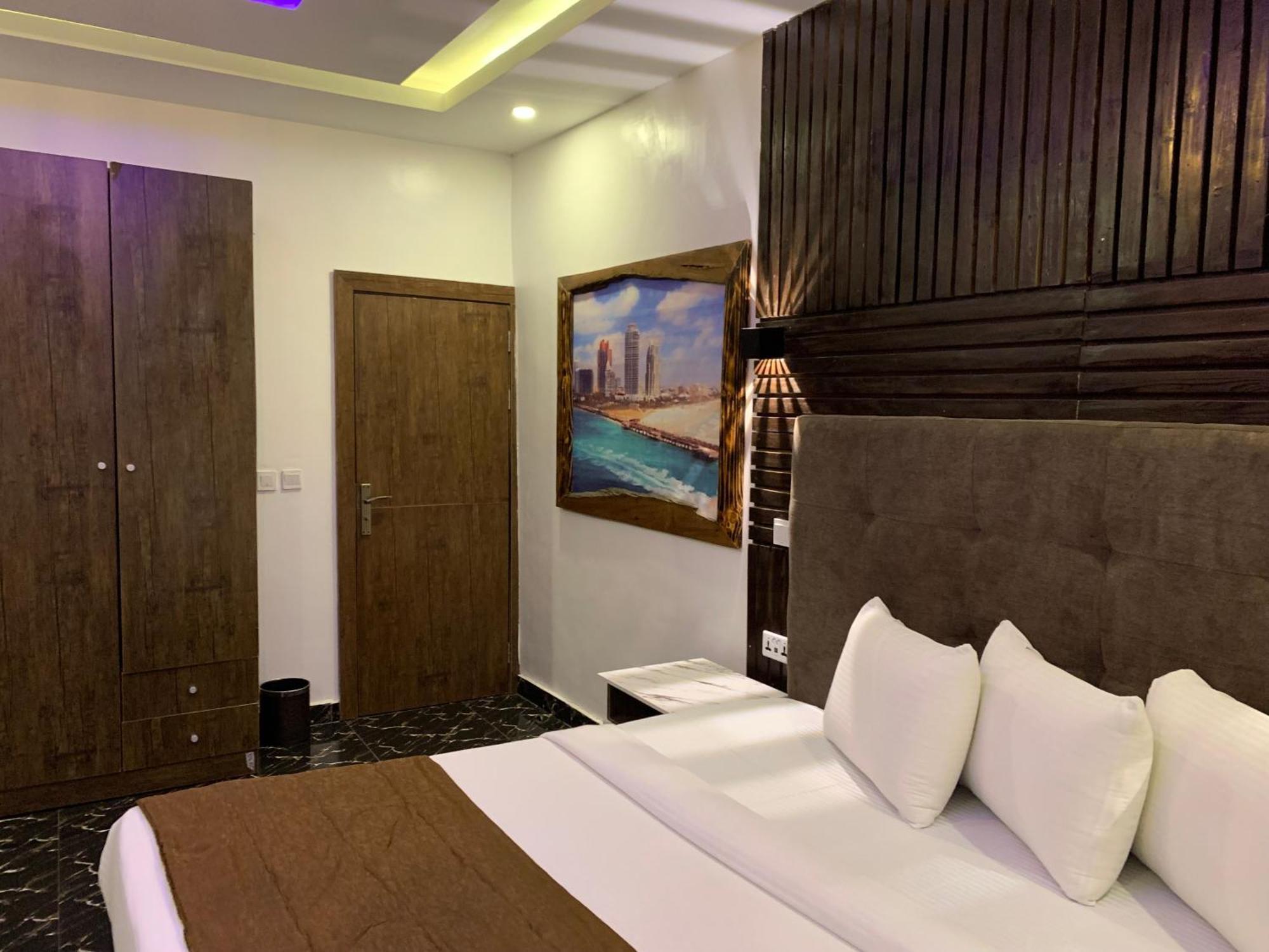 Presken Kuramo Waters Hotel Lagos Exterior photo